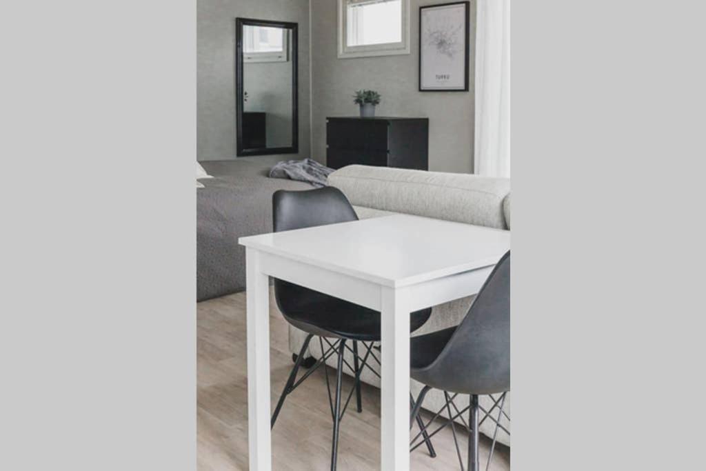 Beautiful New Studio Apartment Nearby The Center Turku Exterior foto